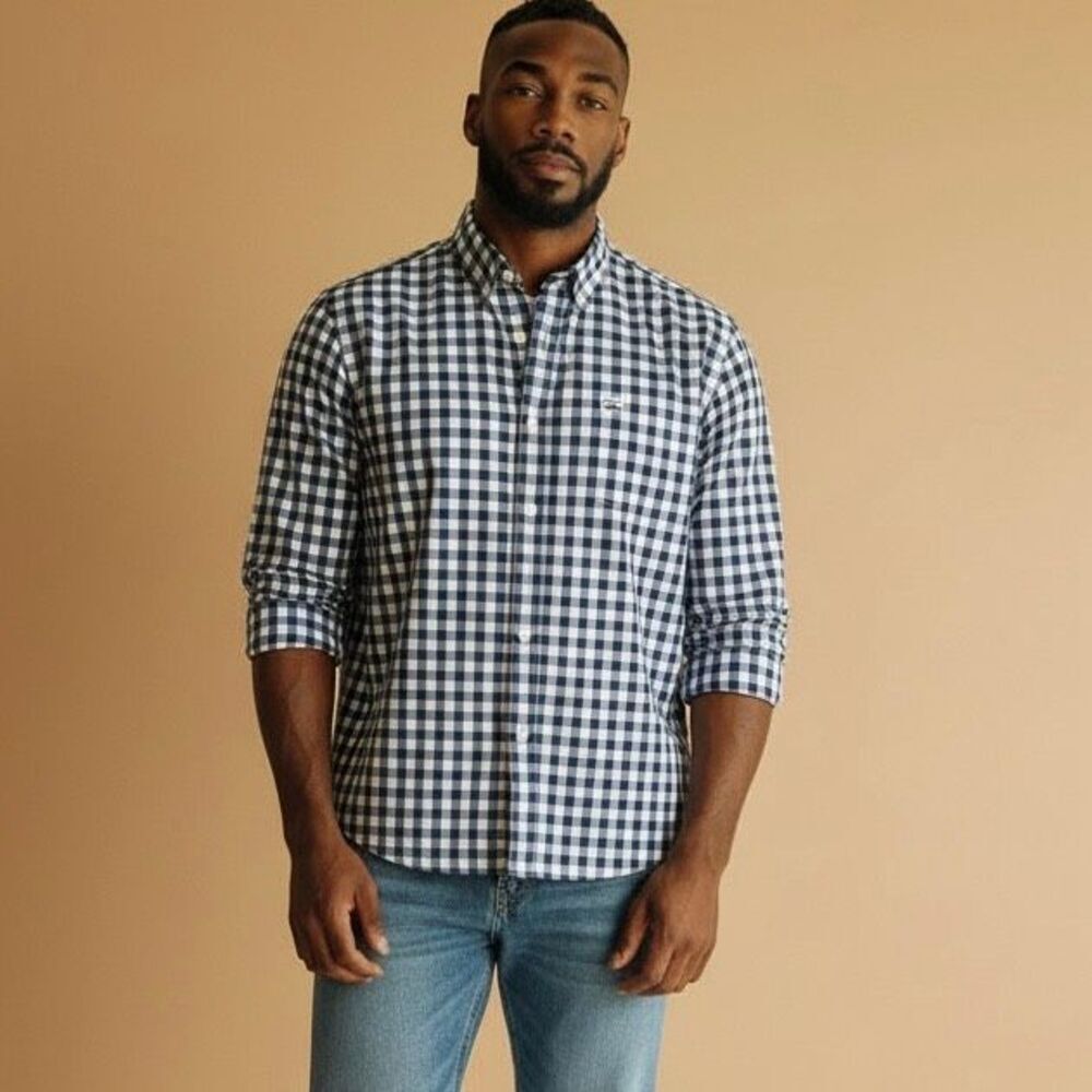 J.Crew Men’s Blue Gingham Button-Down Shirt –‎ Size M